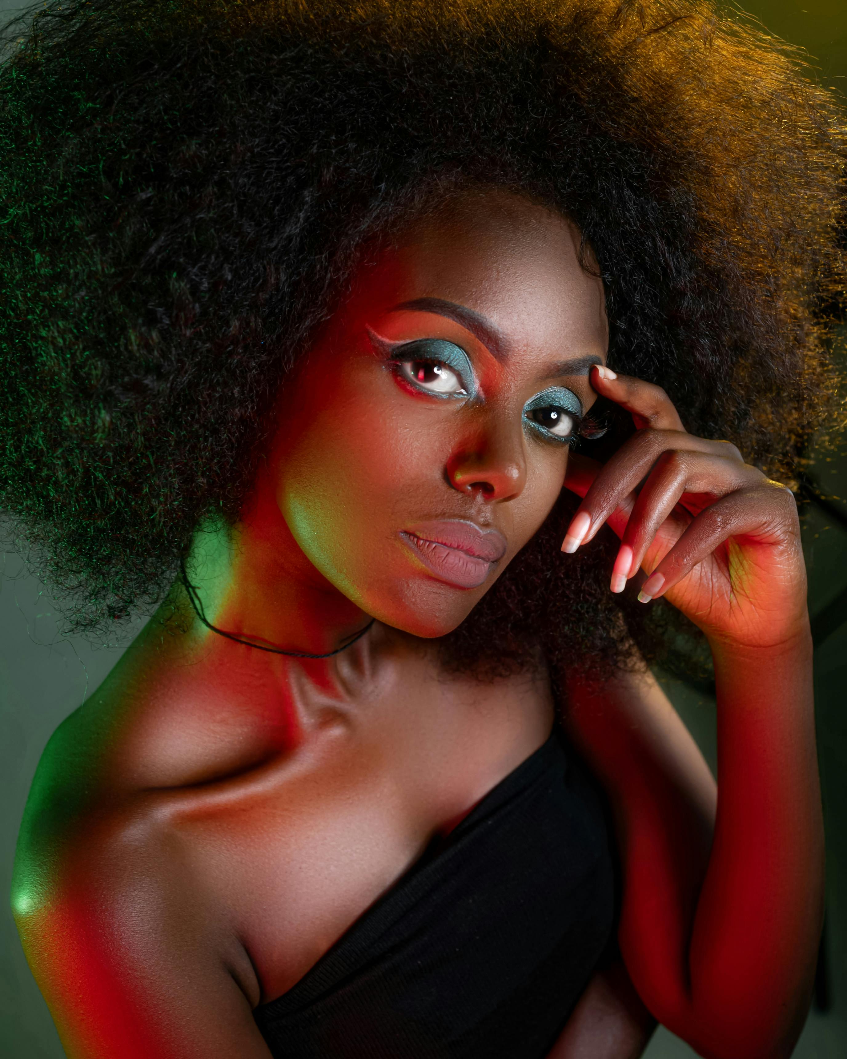 电影海报：霓虹回廊